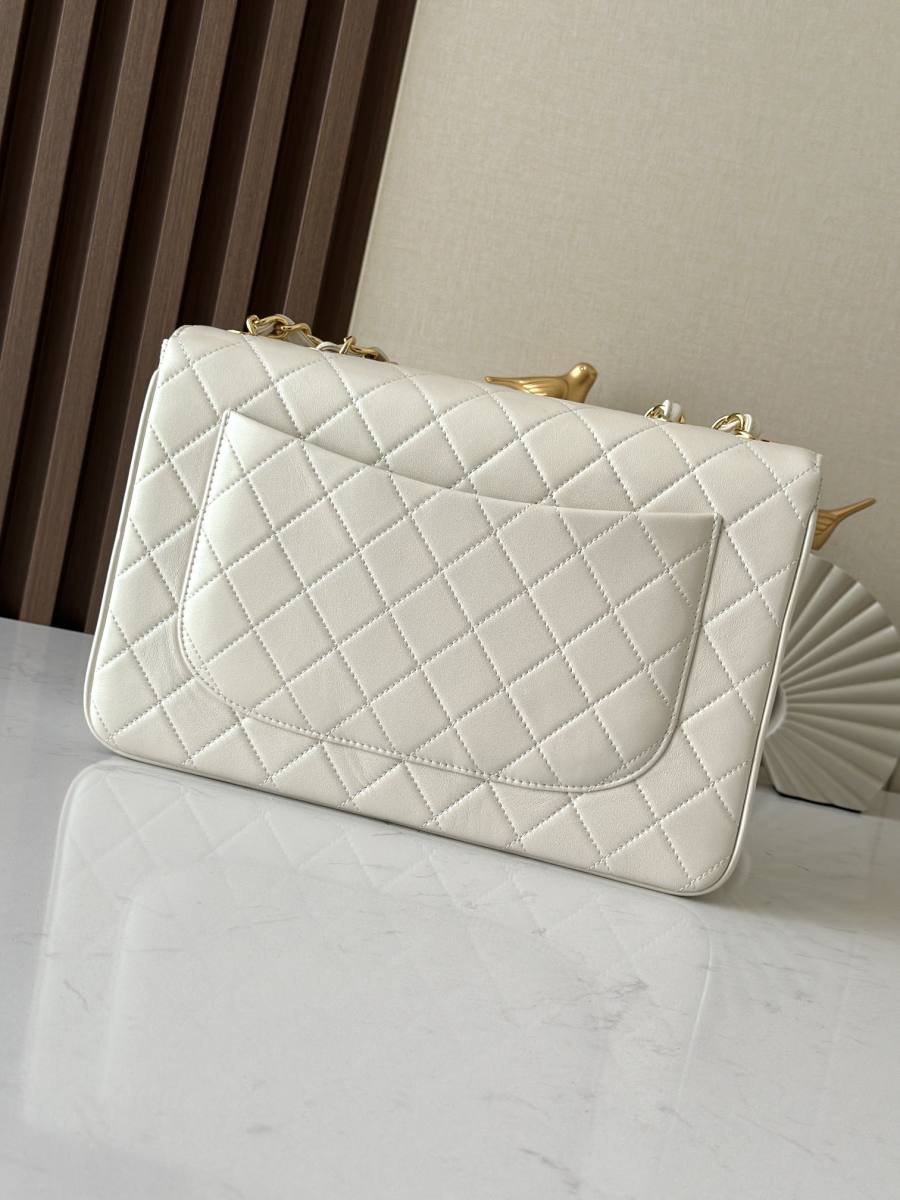 Chanel Classic Flap 25.5 x 16 x 7 2920