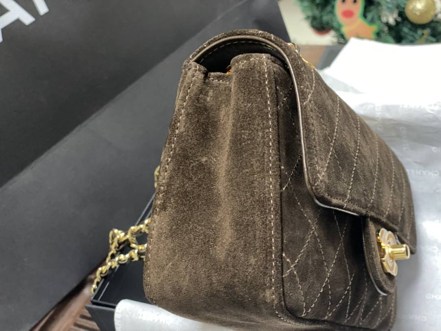 Chanel Classic Flap 25.5 x 16 x 7 C4C3