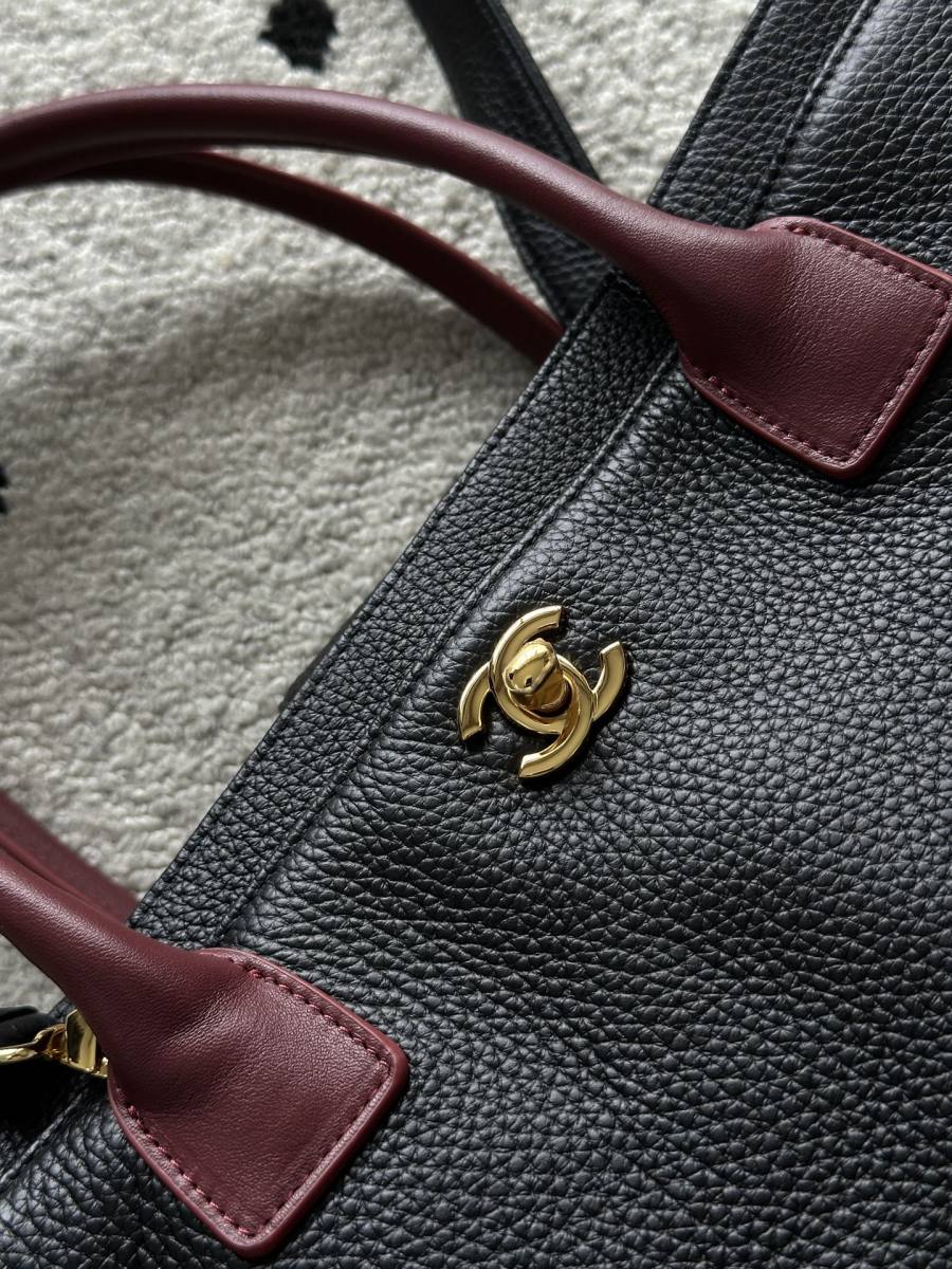 Chanel Classic Flap AP60495 25.5 x 16 x 7 0311