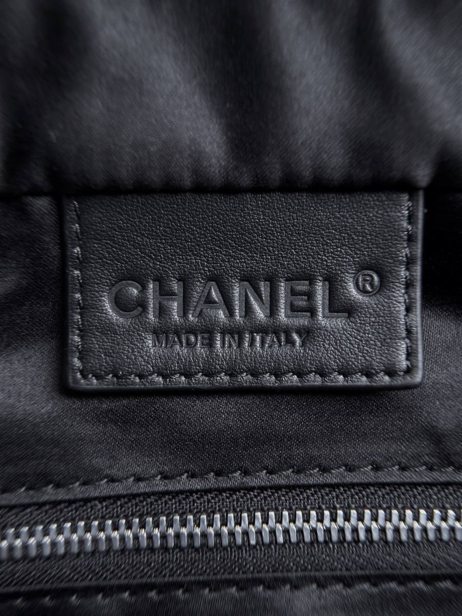 Chanel Coco Beach Pouch 22 x 16 x 8 88B0