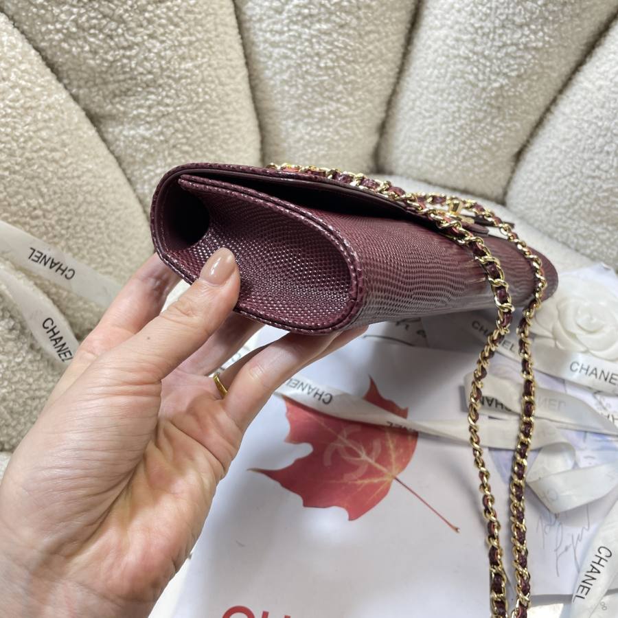 Chanel Handle Bag 28 x 13 x 8 4D54