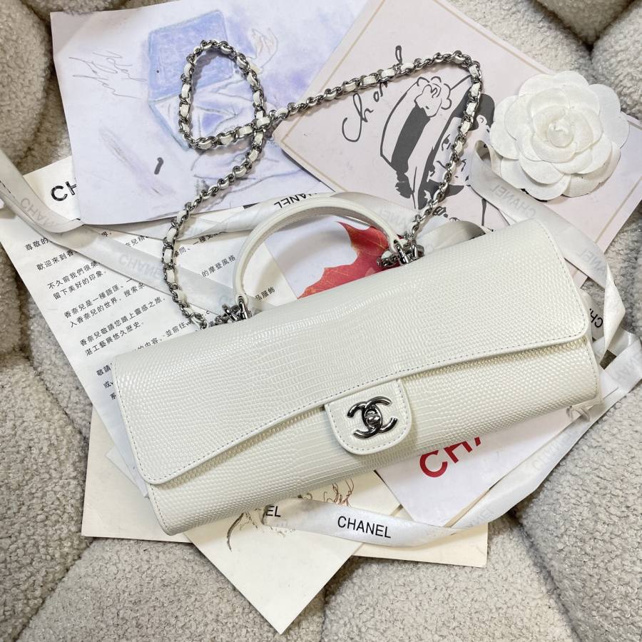 Chanel Handle Bag 28 x 13 x 8 BD62