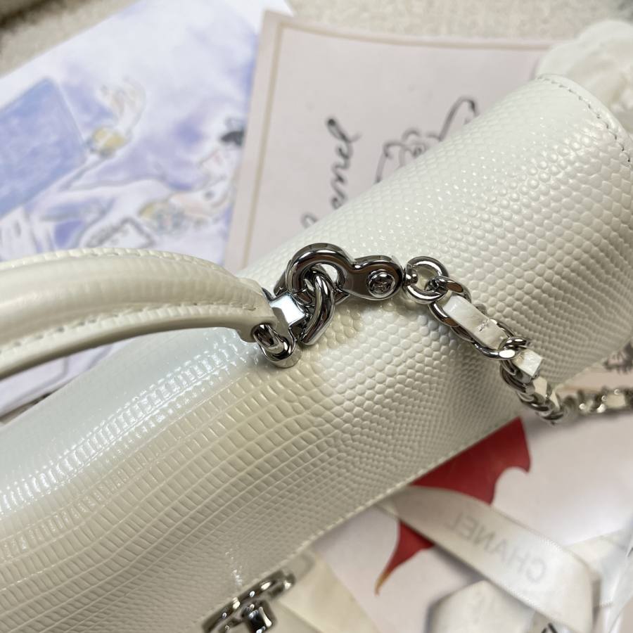 Chanel Handle Bag 28 x 13 x 8 BD62