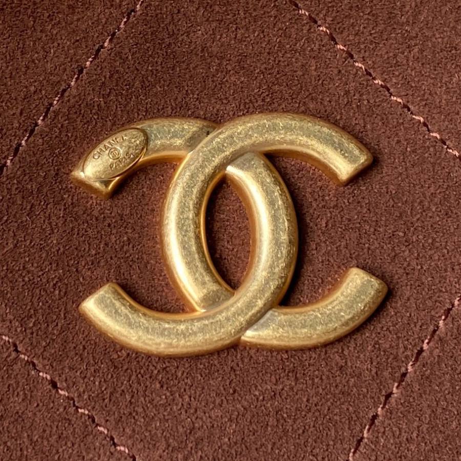 Chanel Hippie Hobo Mini AS5970 20 x 16 x 8 2C05