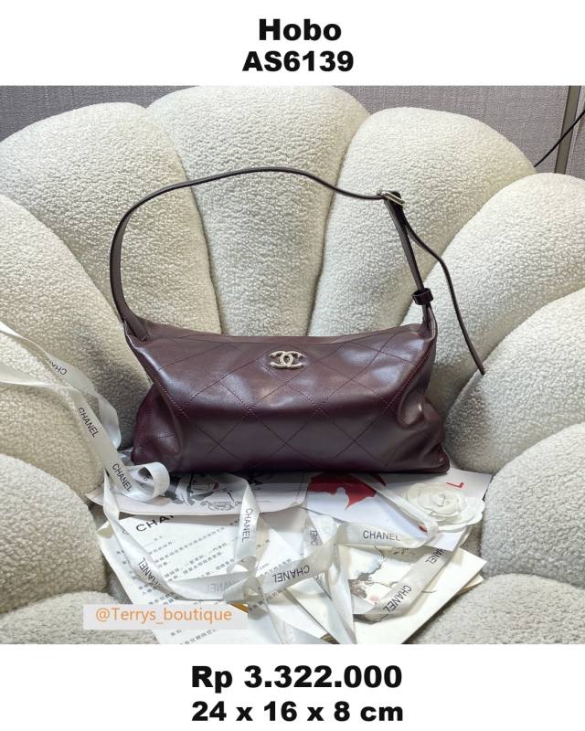 Chanel Hobo AS6139 24 x 16 x 8 D75E