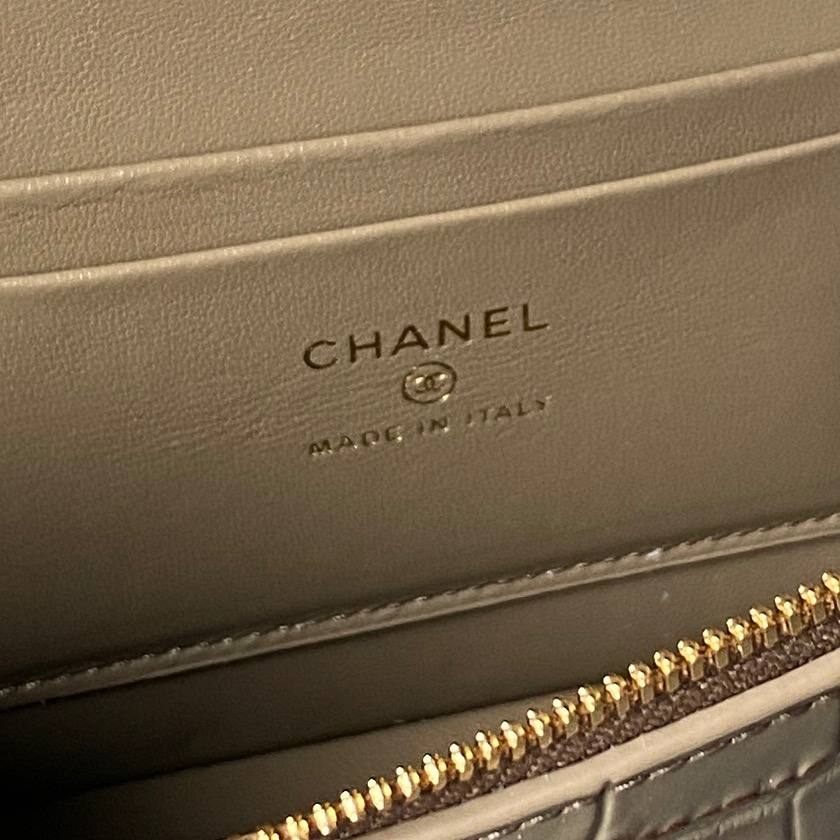 Chanel Lunch Box AP5246 20 x 14 x 8 FC0A