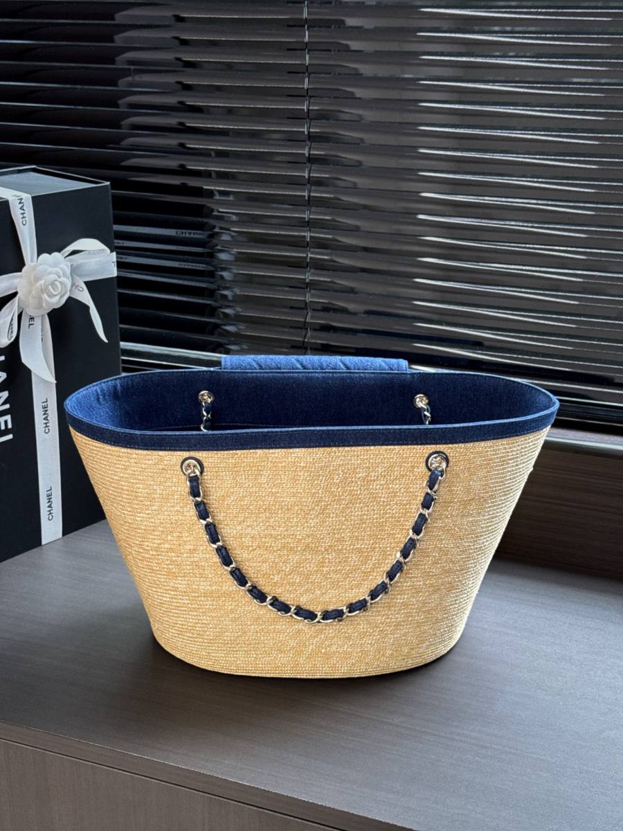 Chanel Raffia Denim Tote 36 x 28 x 14 D4FD