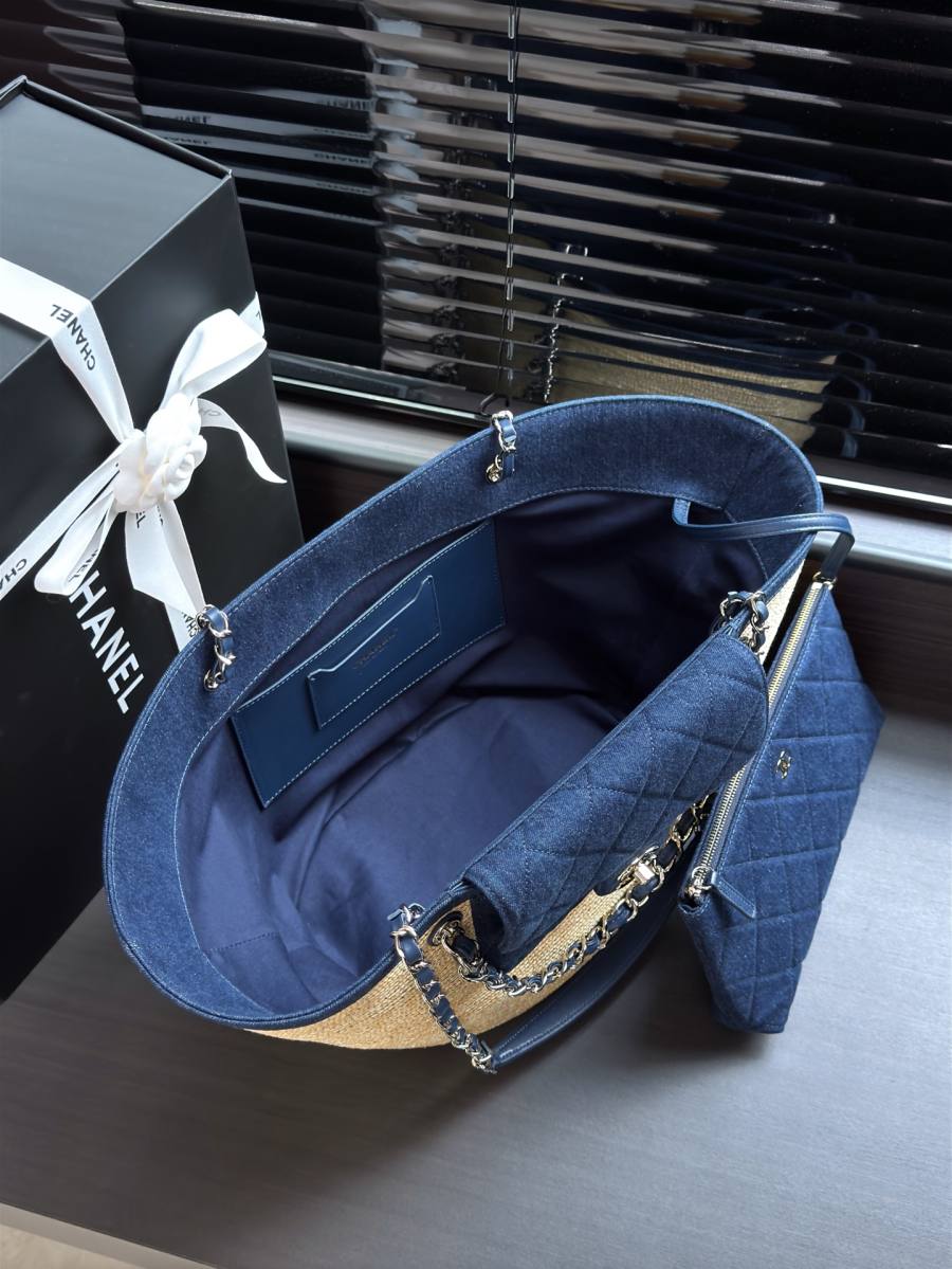 Chanel Raffia Denim Tote 36 x 28 x 14 D4FD