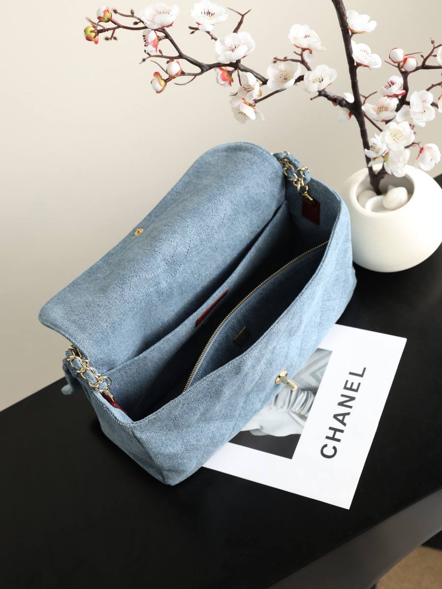 Chanel Shopping Tote 6281 35 x 28 x 12 7358