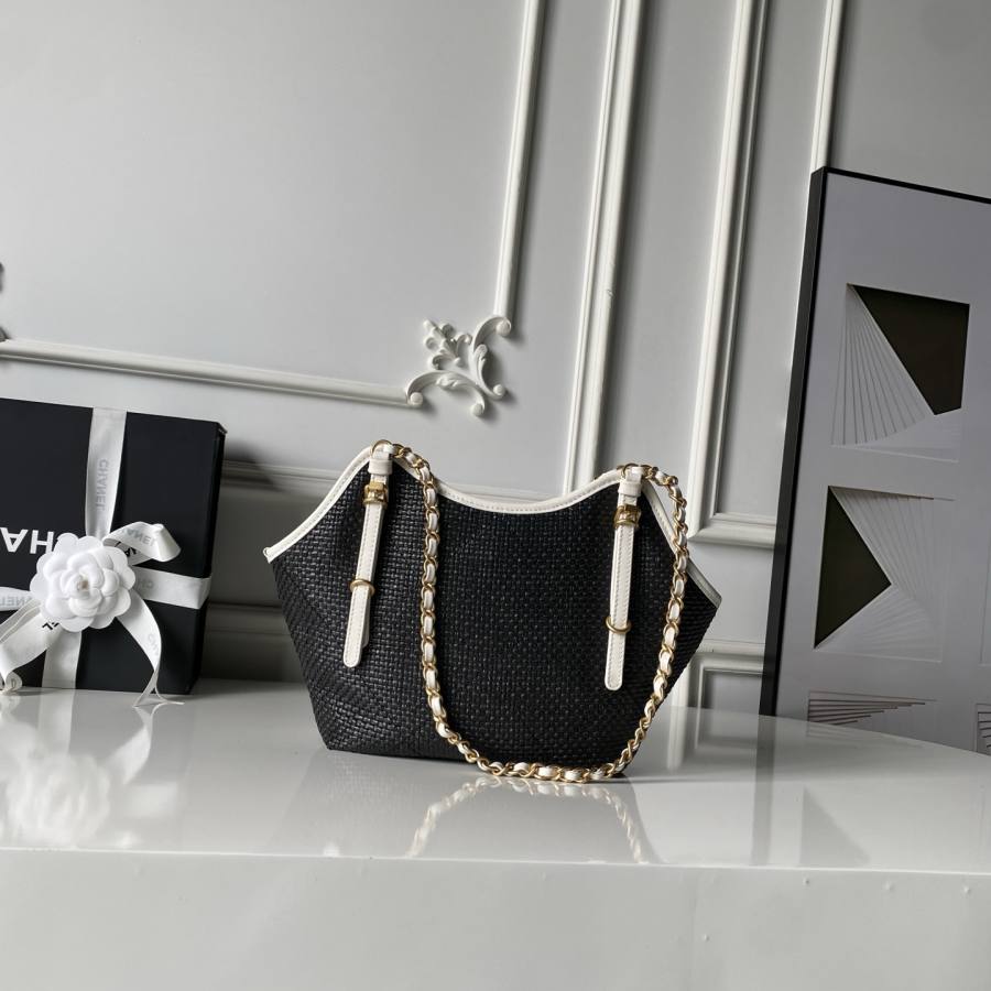 Chanel Shoulder Bag AS6015 23 x 14 x 7 29E0