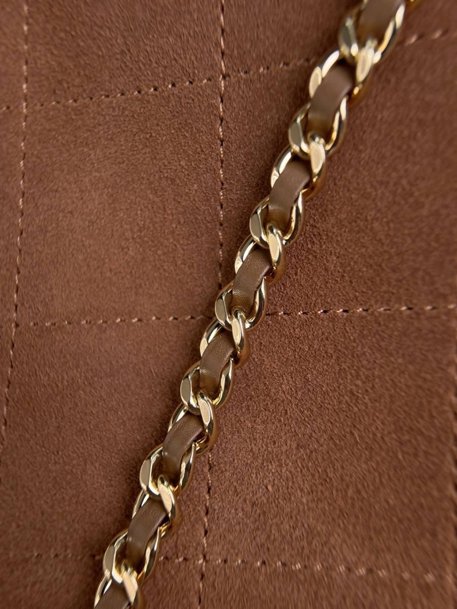 Chanel Suede Flap 25.5 x 16 x 7 5800