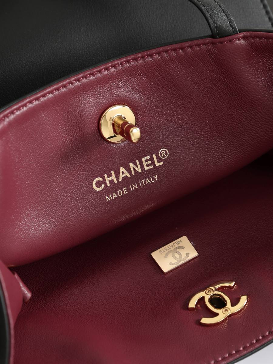Chanel Tote 33 x 26 x 12 84D2