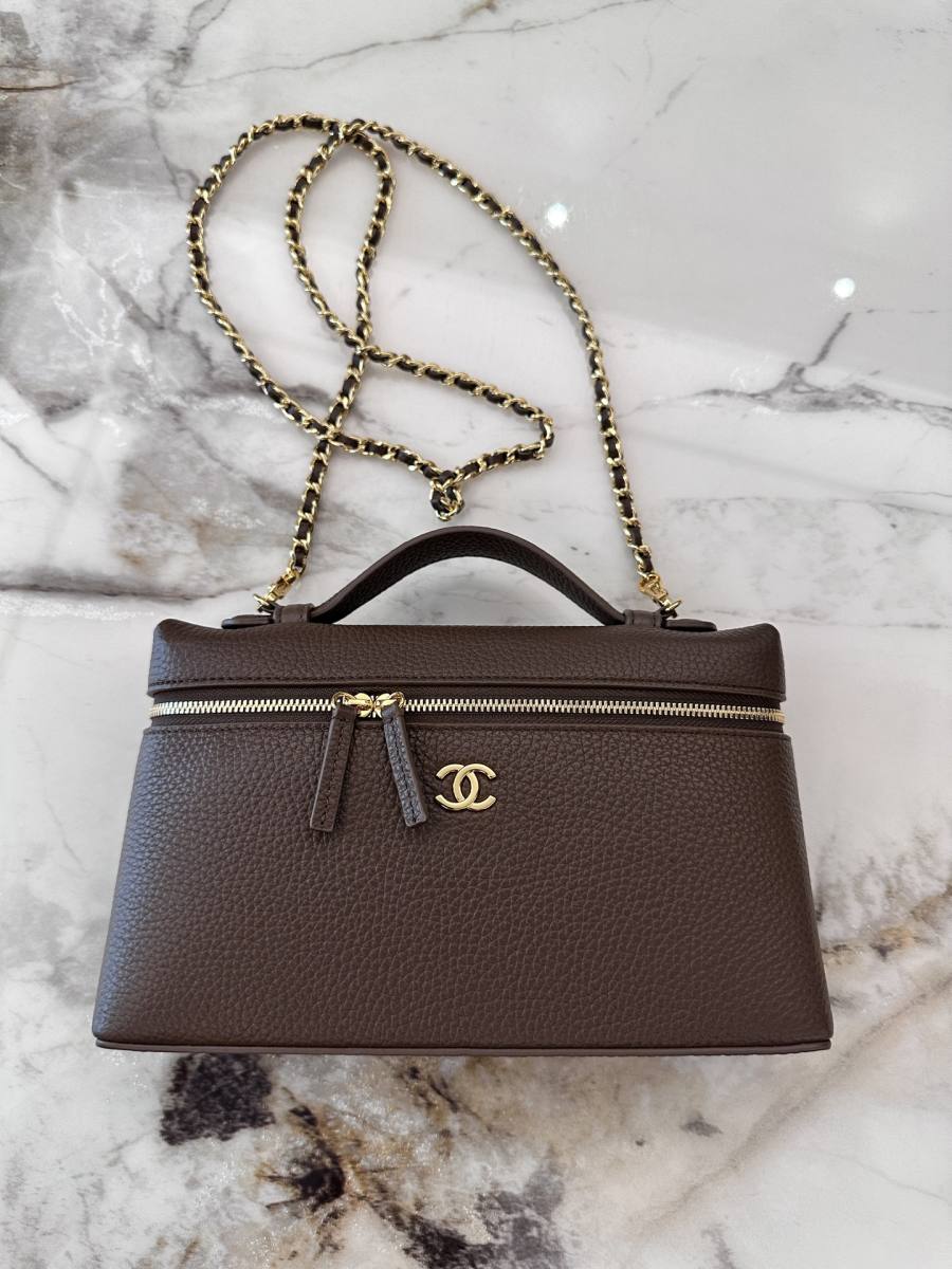 Chanel Vanity with Chain AP5397 20 x 13 x 10 Brown 95D3