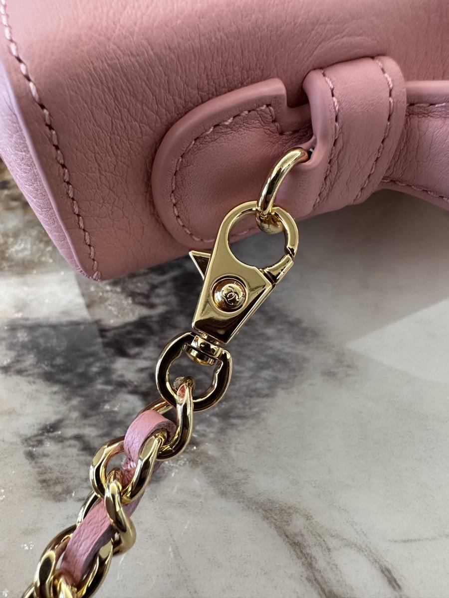 Chanel Vanity with Chain AP5397 20 x 13 x 10 Pink 6051