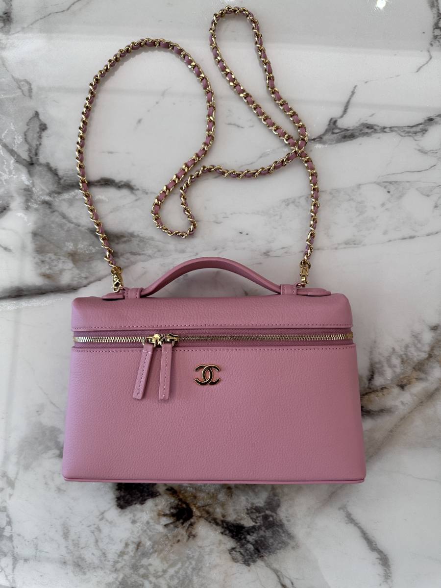 Chanel Vanity with Chain AP5397 20 x 13 x 10 Pink 6051