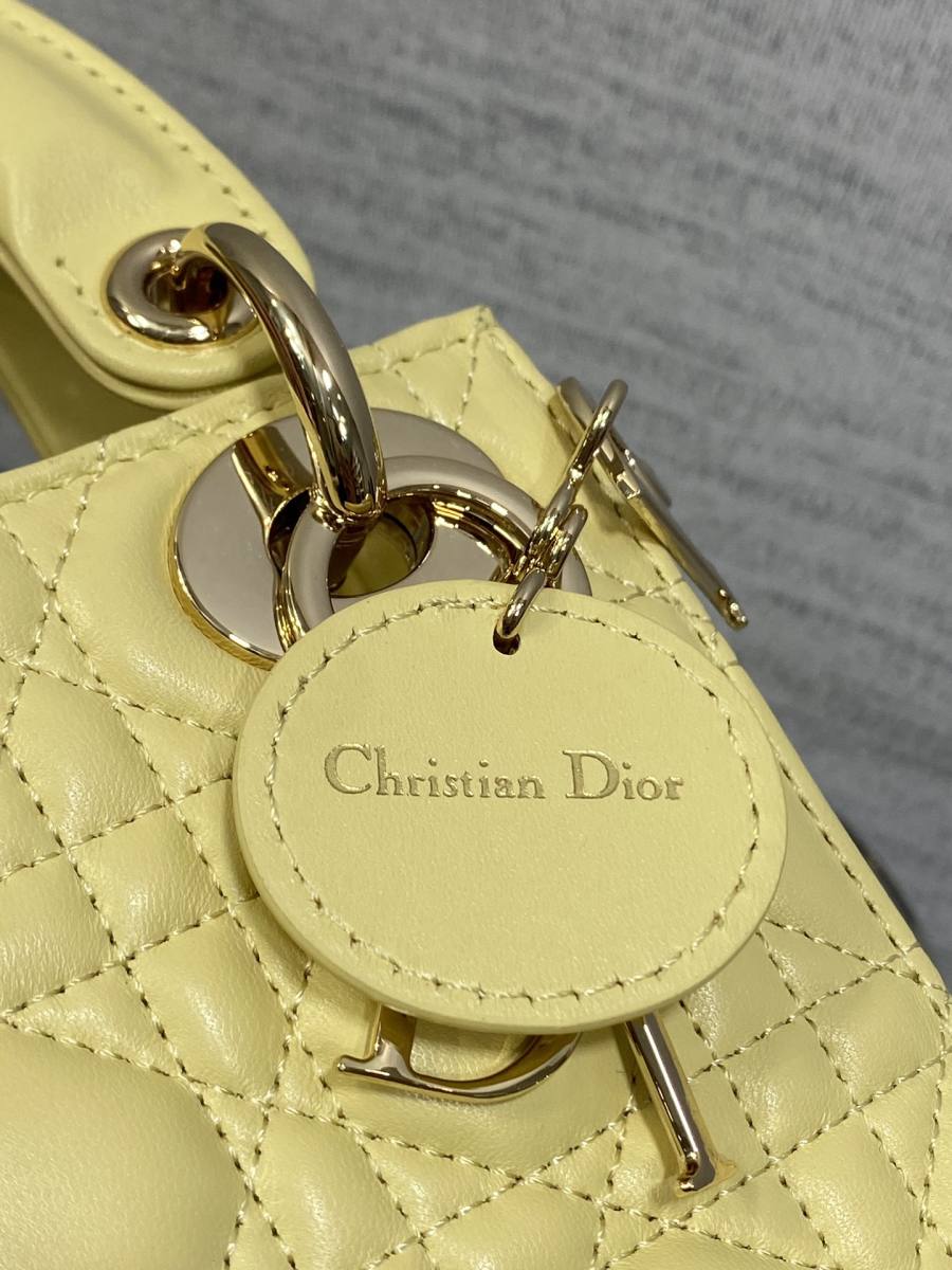 RP 2971000 Dior Lady Dior Small 3-Grid 318C Small 3-Grid 20x17x8