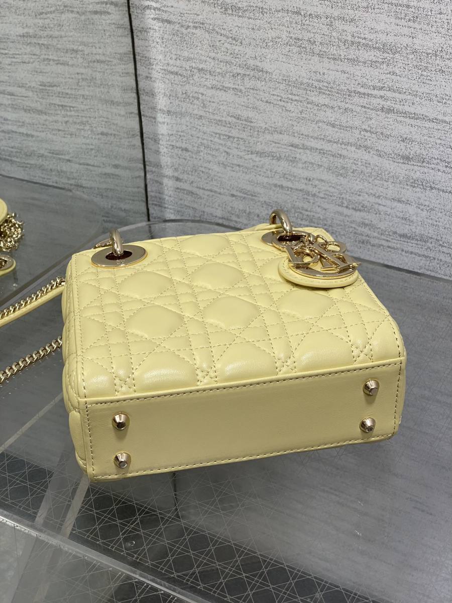 RP 2971000 Dior Lady Dior Small 3-Grid 318C Small 3-Grid 20x17x8