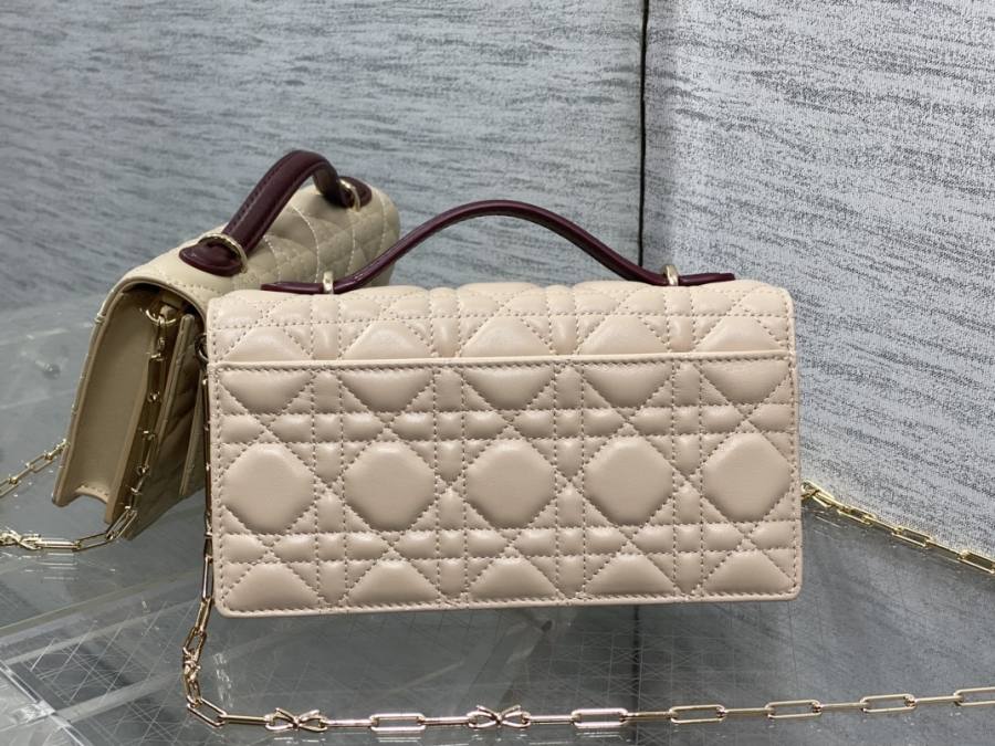 RP 3052000 Dior Cannage Bow WOC Lambskin FC20 WOC 19x12x4