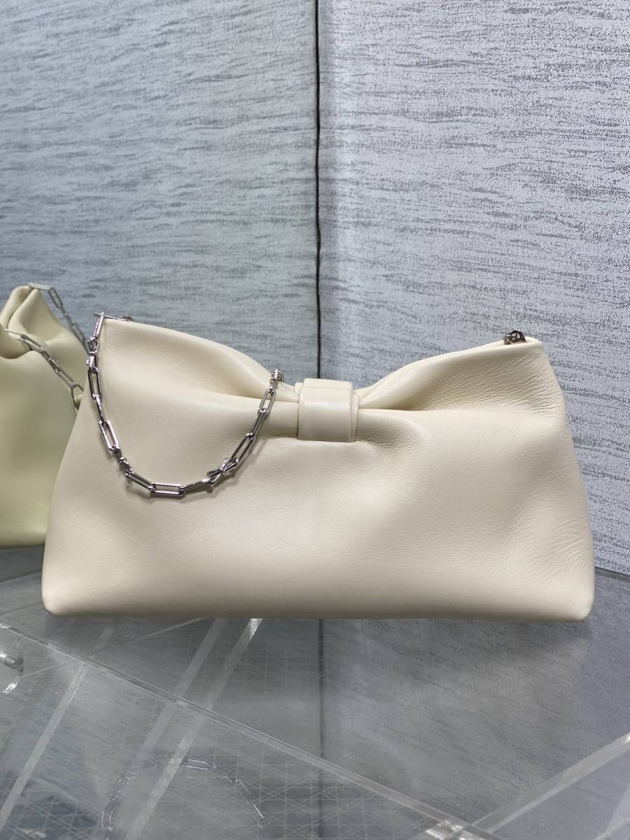 RP 3241000 Dior 2026 Lambskin Bag Lambskin 7224 See photo