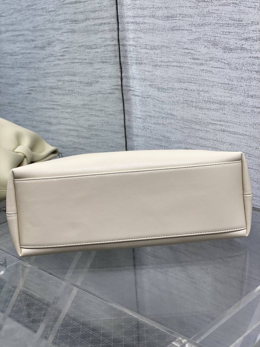 RP 3241000 Dior 2026 Lambskin Bag Lambskin 7224 See photo