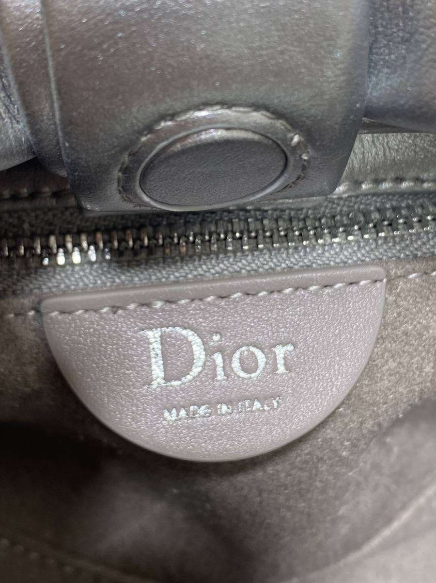 RP 3241000 Dior 2026 Lambskin Bag Lambskin F540 See photo