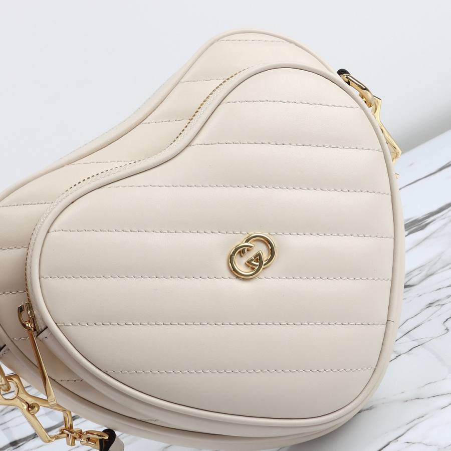 RP 2431000 Gucci 751628 White Leather 20x17.5x6.5 751628 F072