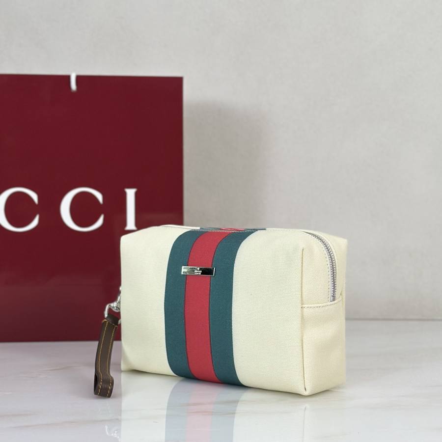 RP 2458000 Gucci 875826 White Canvas 23x14x7 875826 84BC
