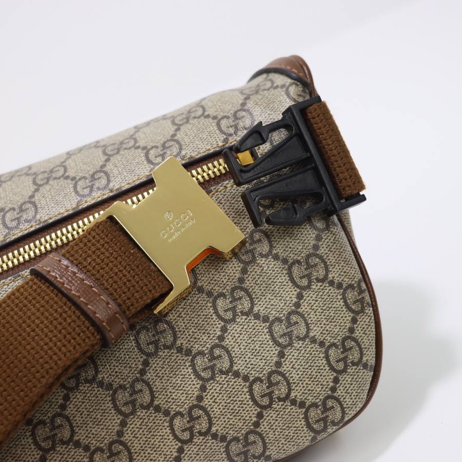 RP 2539000 Gucci 733240 28x15x4 733240 8865