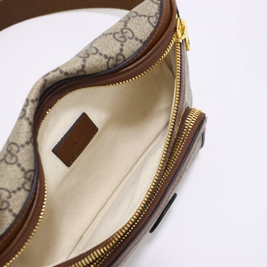 RP 2539000 Gucci 733240 28x15x4 733240 8865