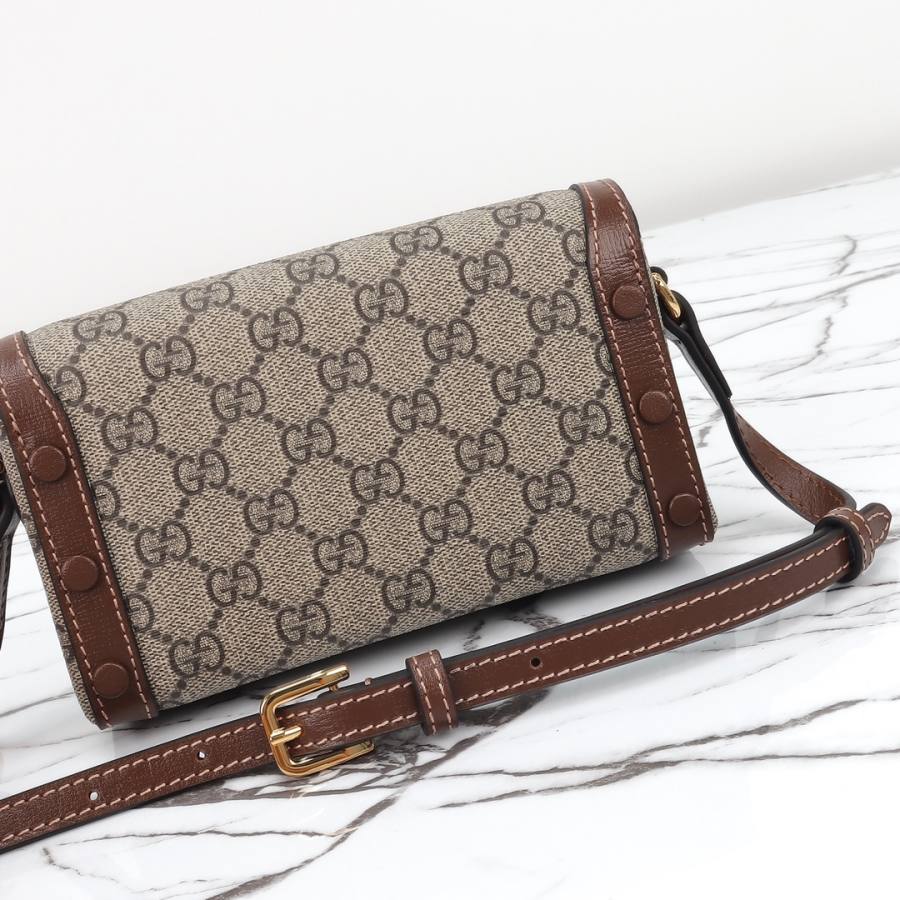 RP 2593000 Gucci 699296 18x12x5 699296 F922
