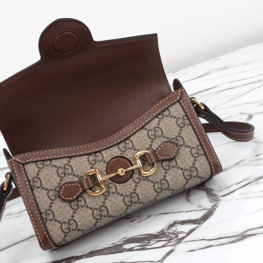 RP 2593000 Gucci 699296 18x12x5 699296 F922