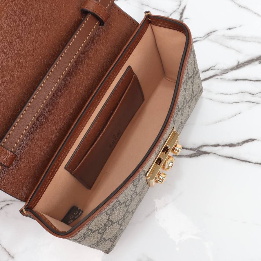 RP 2647000 Gucci 652683 18x10x5 652683 CB13