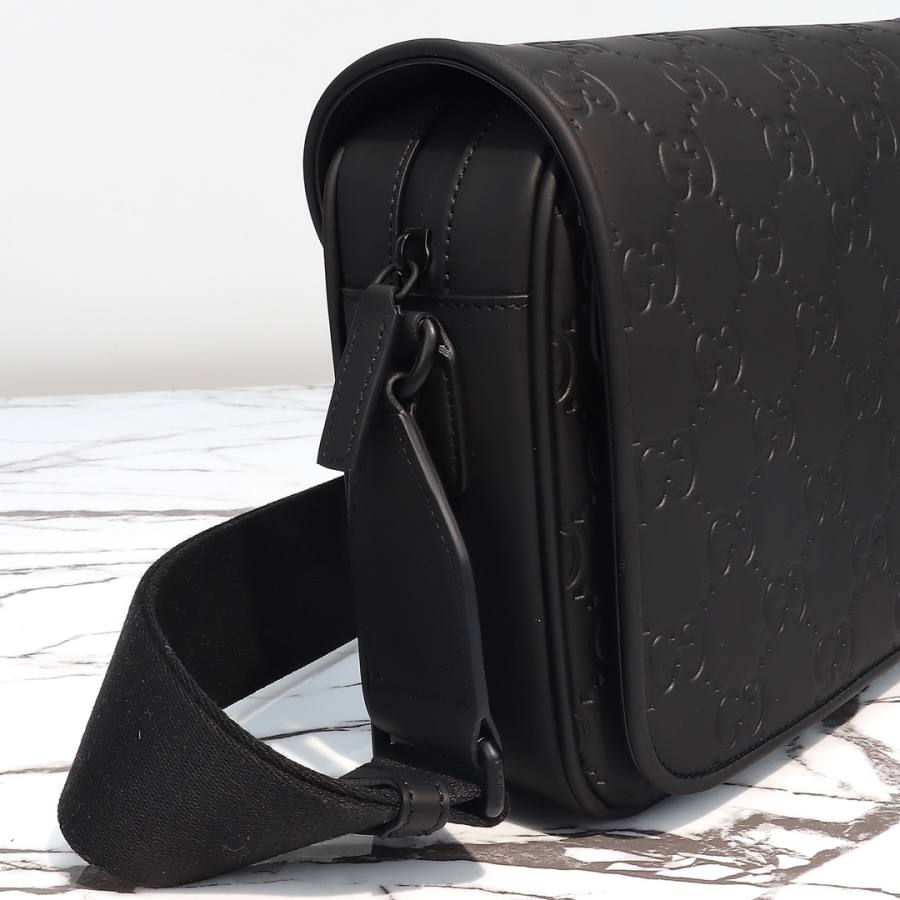 RP 2998000 Gucci 775097 26x19x7 775097 AD55
