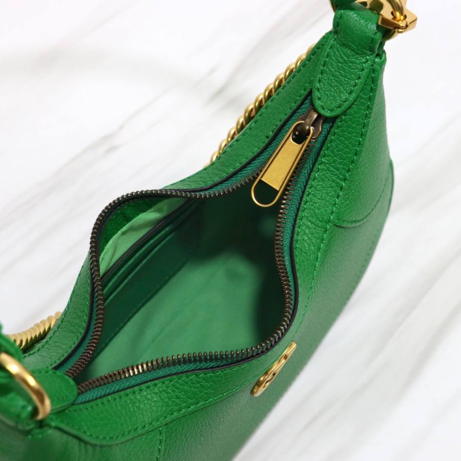 RP 3133000 Gucci 731817 Green Leather 25x19x7 731817 DEBB