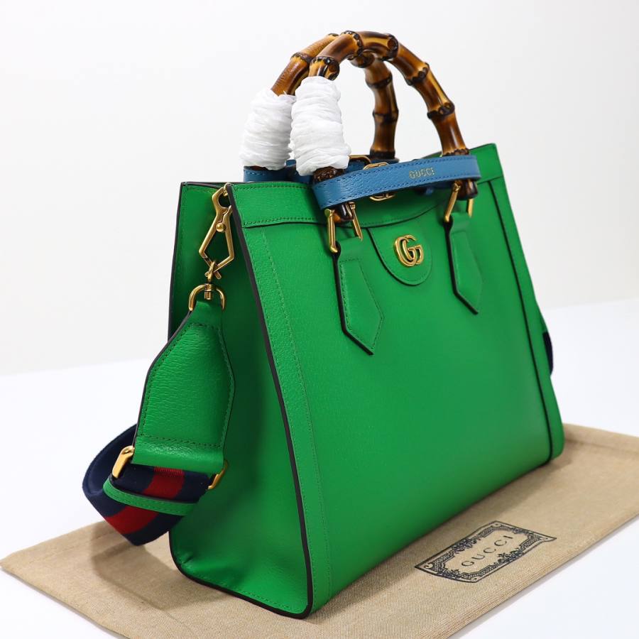RP 3430000 Gucci Jackie 1961 Medium 27x24x11 702721 F18E