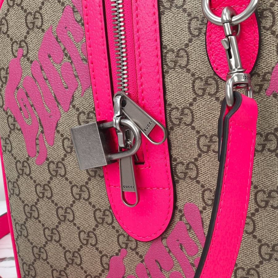 RP 3565000 Gucci 834962 44x29x23 834962 2085