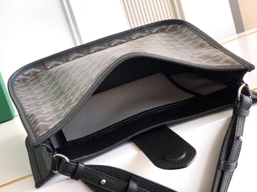 RP 2998000 Goyard Musette Hobo 71AC