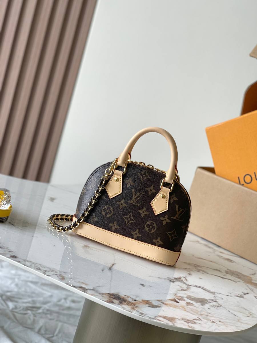 Louis Vuitton Alma M14933 18 x 12 x 8 3392