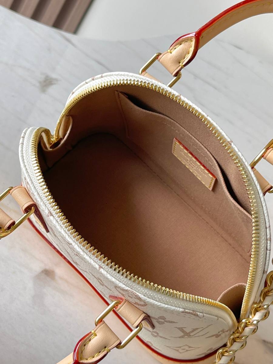 Louis Vuitton Alma M25529 18 x 12 x 8 BF16