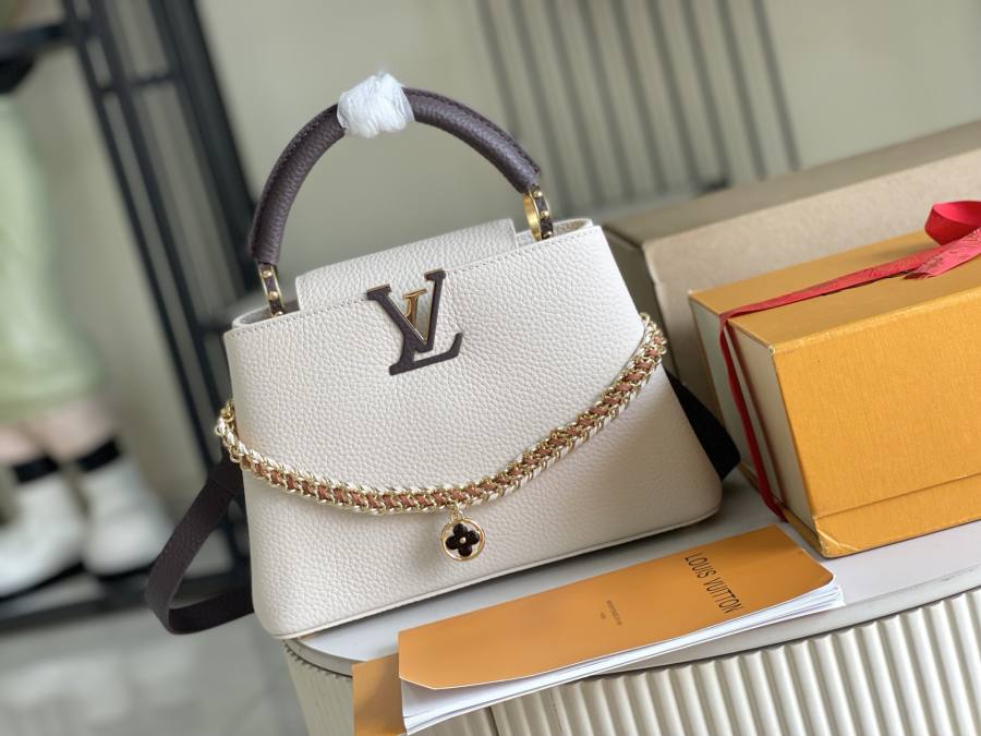Louis Vuitton Capucines M29438 F16C