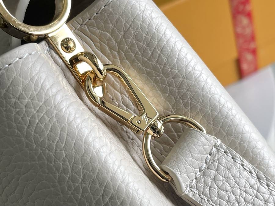 Louis Vuitton Capucines White 2AF8