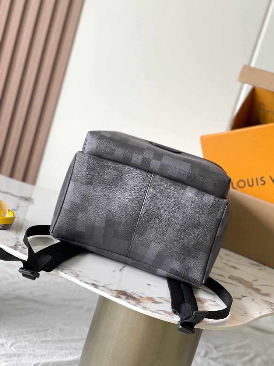 Louis Vuitton Discovery Backpack PM M28789 31 x 42 x 17 F635