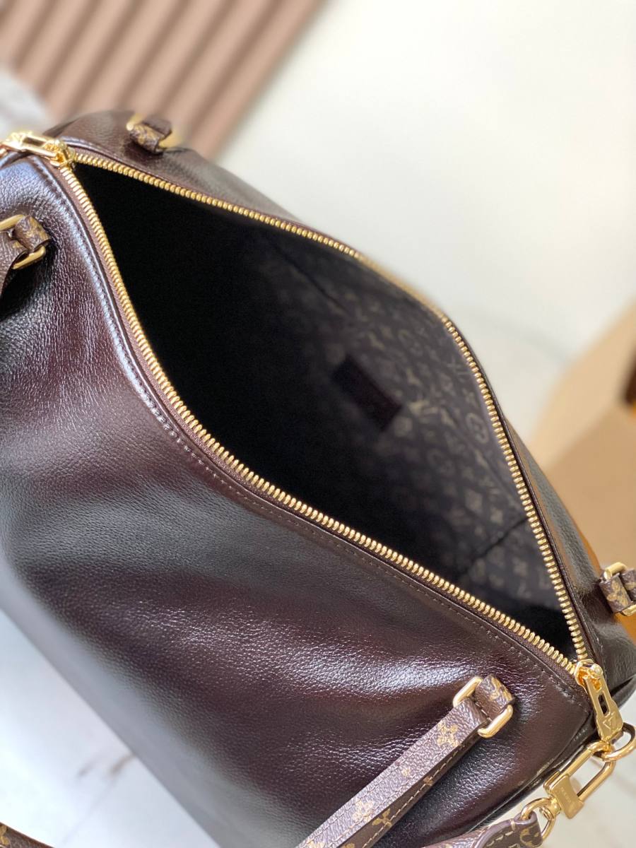 Louis Vuitton Express MM M26359 36 x 24 x 18.5 C7C4