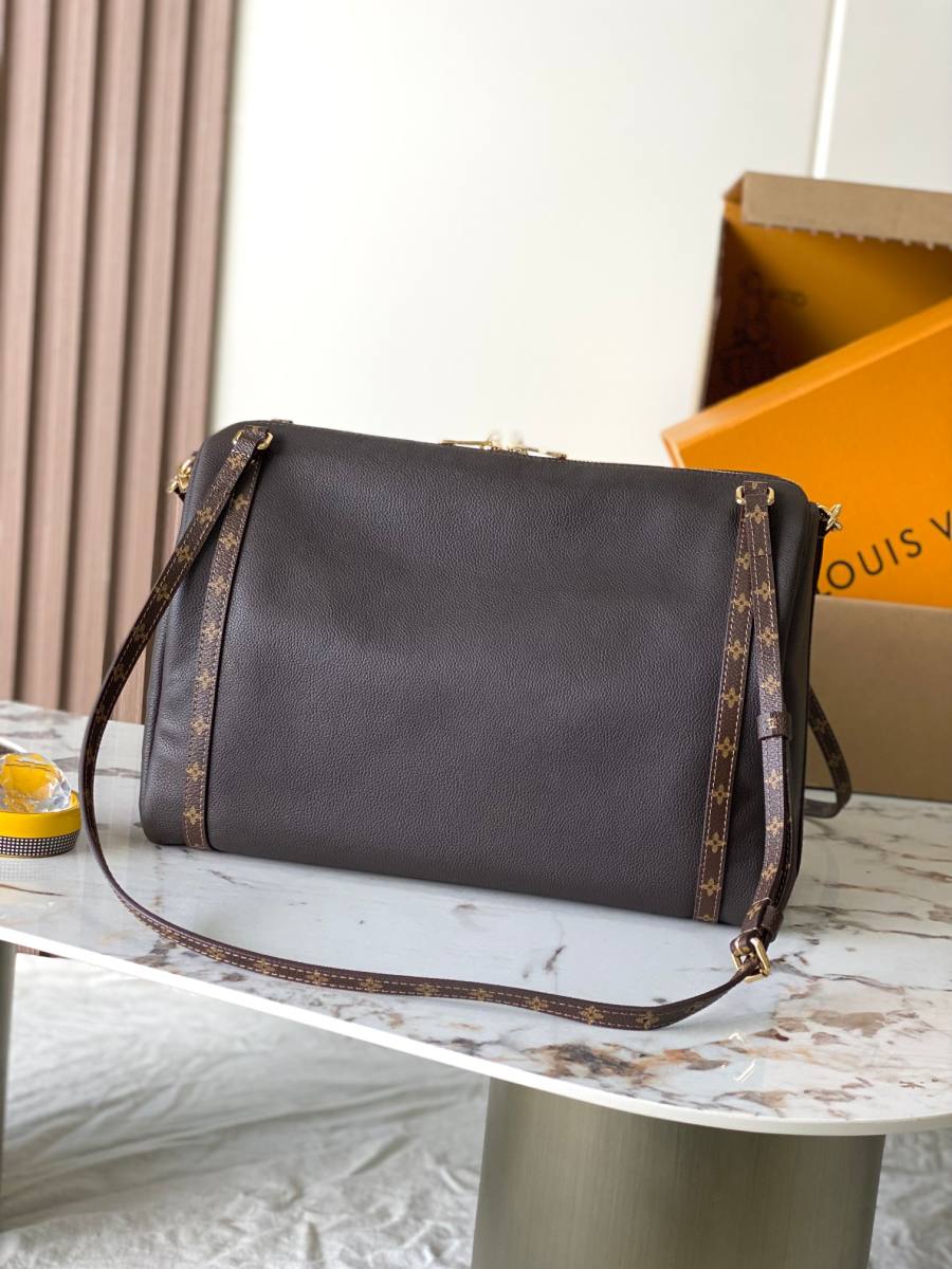 Louis Vuitton Express MM M26397 36 x 24 x 18.5 B508