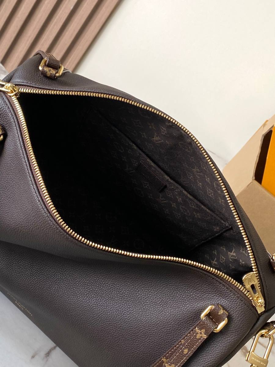 Louis Vuitton Express MM M26397 36 x 24 x 18.5 B508