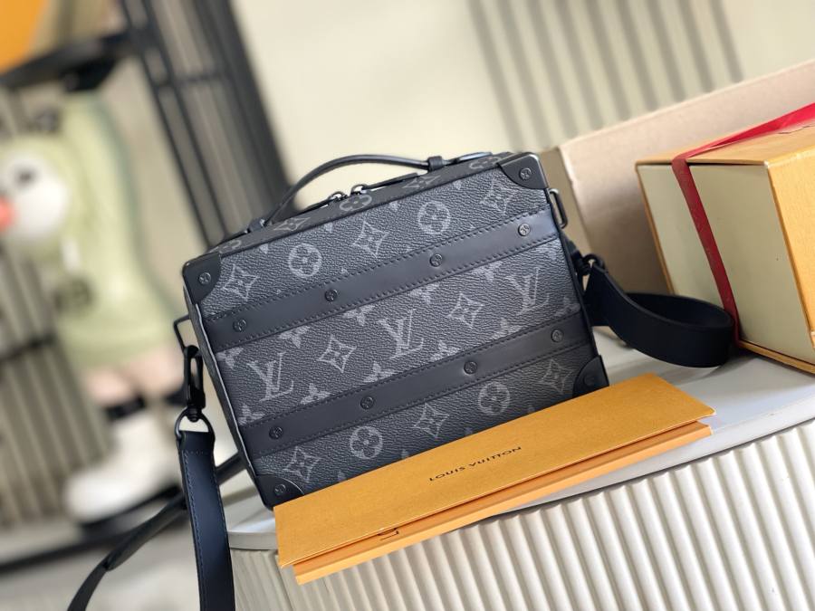 Louis Vuitton Handle Soft Trunk M45935 21.5 x 15 x 10 7E2E