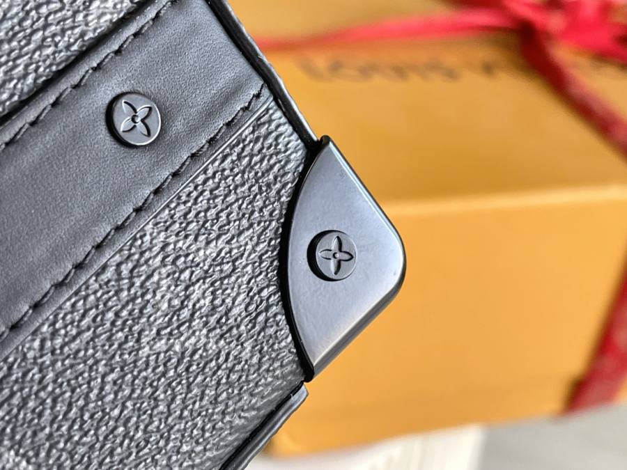 Louis Vuitton Handle Soft Trunk M45935 21.5 x 15 x 10 7E2E