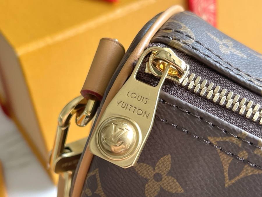 Louis Vuitton Keepall Bandoulière 25 M14981 25 x 15 x 11 B71D