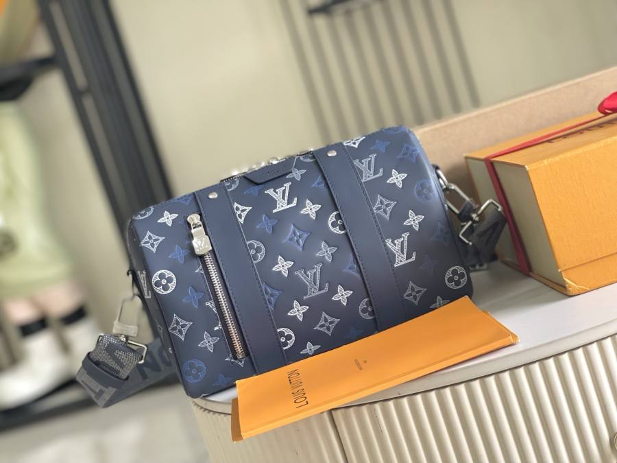 Louis Vuitton Keepall Bandoulière 25 M28617 27.5 x 16.5 x 15 E469
