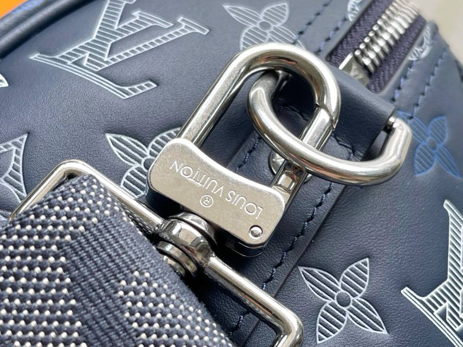 Louis Vuitton Keepall Bandoulière 25 M28617 27.5 x 16.5 x 15 E469